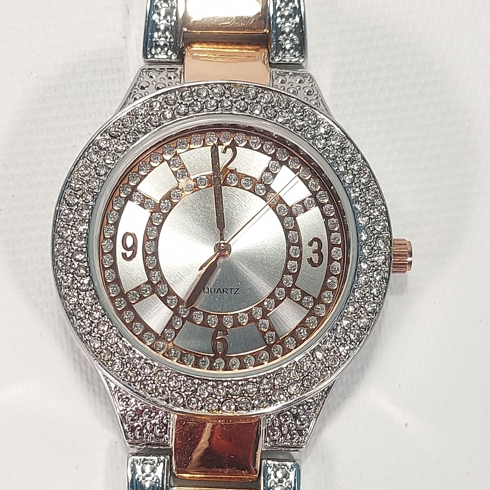 Rose Gold and Crystal Rhinestone Quartz Analog Wristwatch, New Battery